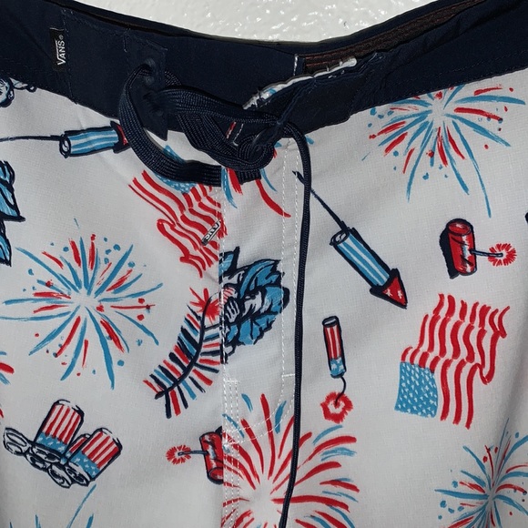 VANS Stars & Stripes Board Shorts - Picture 4 of 7